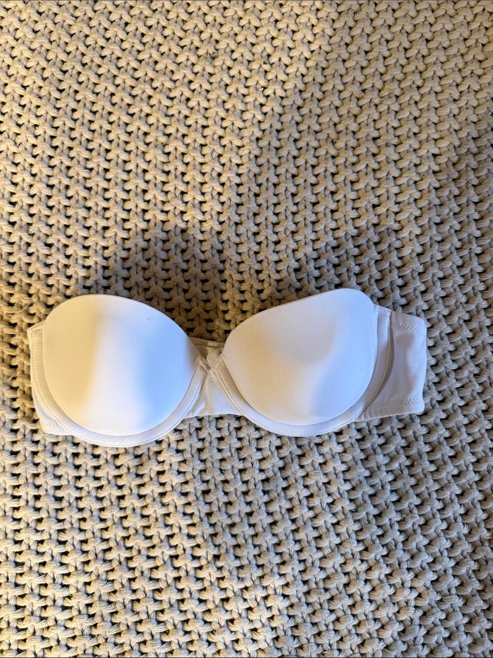 Seamless Strapless Bandeau Bra in White